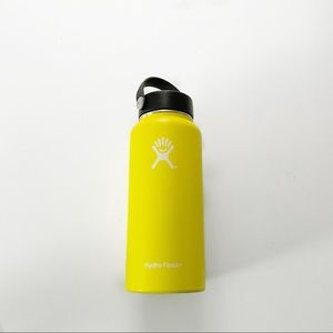 Yellow 32 oz Hydroflask